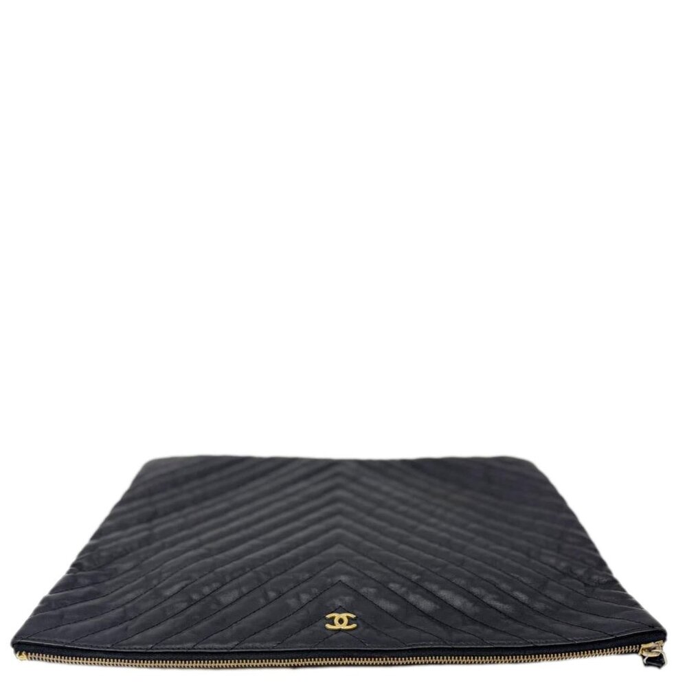 Chanel  O Clutch Chevron Leather Clutch Bag Black - Picture 5 of 14